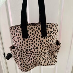 Universal Thread shoulder tote